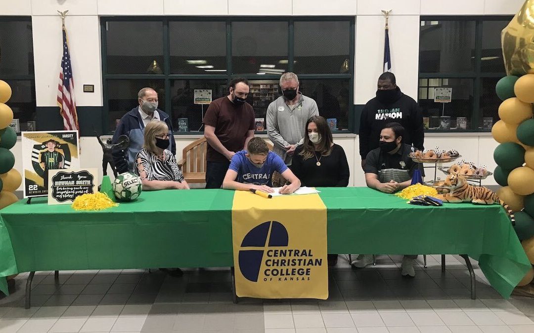Cremeans continues ‘dream of playing college ball’ at Central Christian College