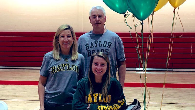 Devon Vopni, Ursuline Academy track and field competitor, signs with Baylor