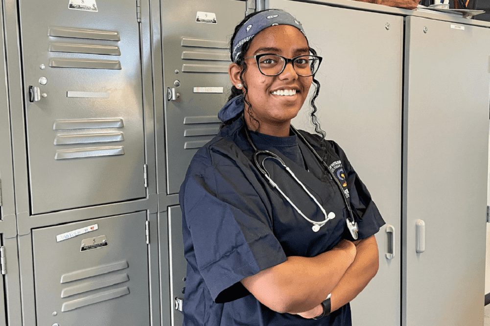 IRVING ISD: Nimitz Student Jumpstarts Medical Career with Vet Assistant Program
