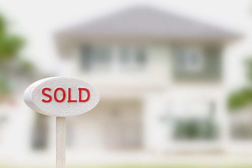 Miguel Angel Delvalle, Susana Luz Elena and Yesenia Gomez Luz Elena and Bobby Urich purchase 514 Medina Drive, Garland_60f5df67ae67e.jpeg