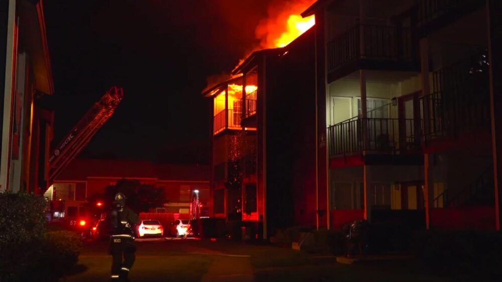 Fire in East Dallas Apartments Displaces Residents