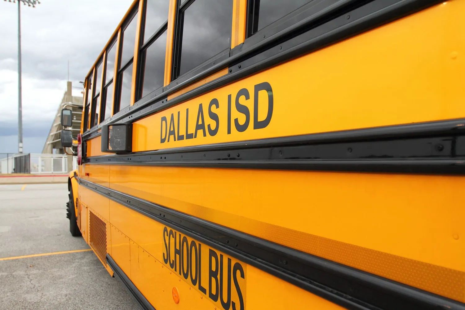 Dallas-ISD-school-bus