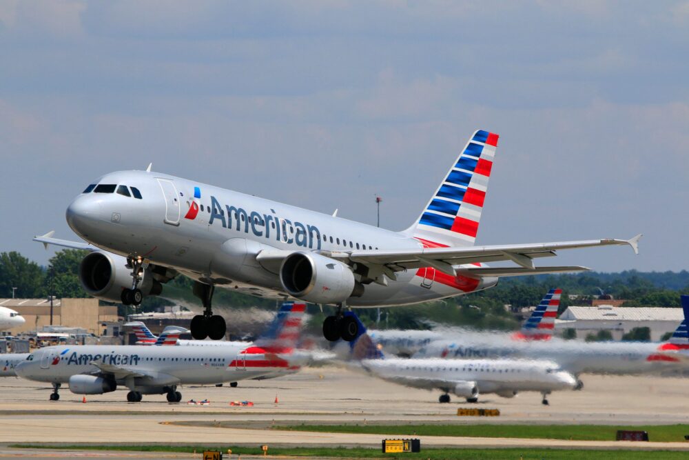 American Airlines Partners with Bill Gates on Green Tech Research