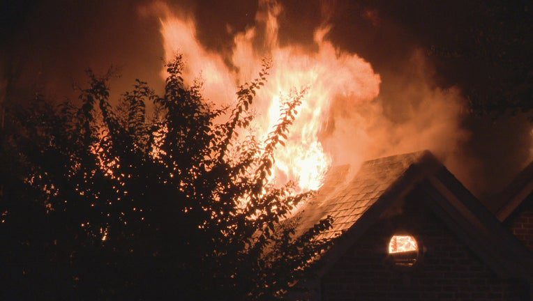 Dallas Couple Escapes Raging House Fire, Cause Unknown