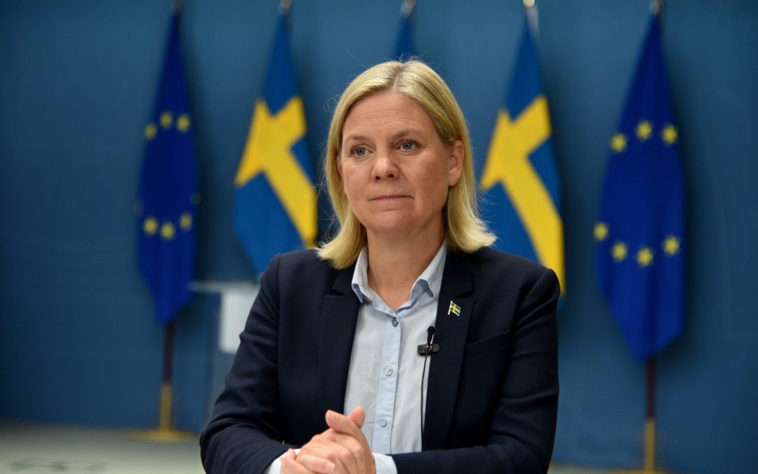 La primera mujer primera ministra de Suecia dimite horas después de asumir el cargo
