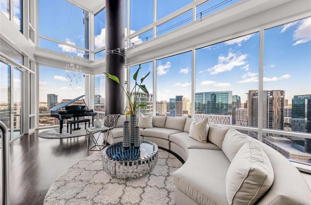 “Palace in the Sky” Luxury Penthouse Hits Residential Market