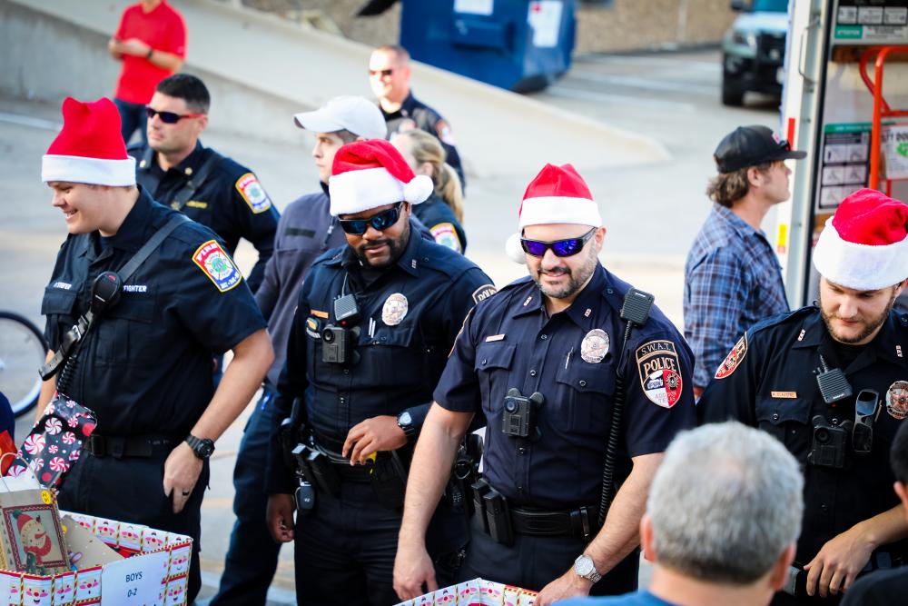 Annual Santa’s Heroes Toy Drive Kicks Off in Addison