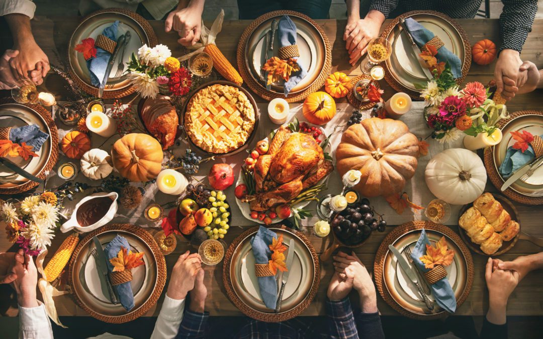 Tips and Tricks For a Stress-Free Thanksgiving Meal 