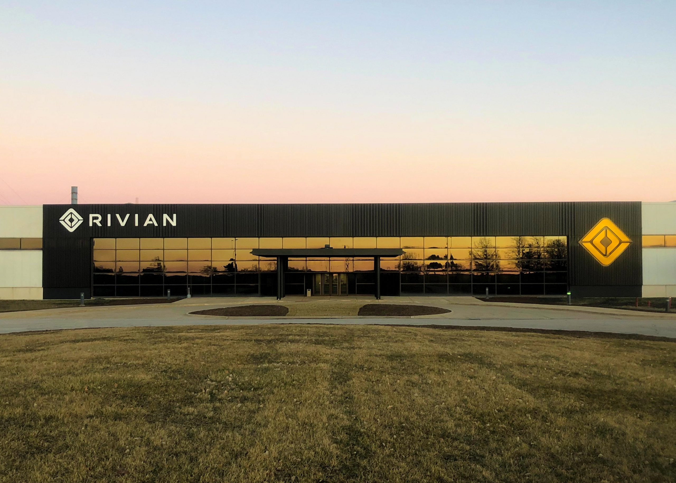 rivian-2019_03_normal
