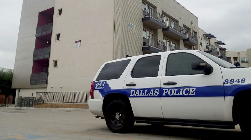 Dallas Police Officer Hurt Following Crash in Rockwall
