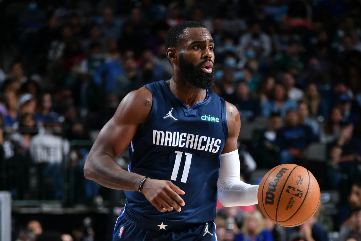 With Doncic and Porzingis out, Tim Hardaway JR Carries Team - Still Results in Loss
