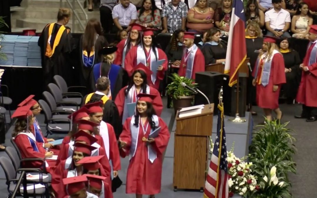 Dallas ISD’s First-Ever Fall Graduation Ceremony Sees 197 Seniors