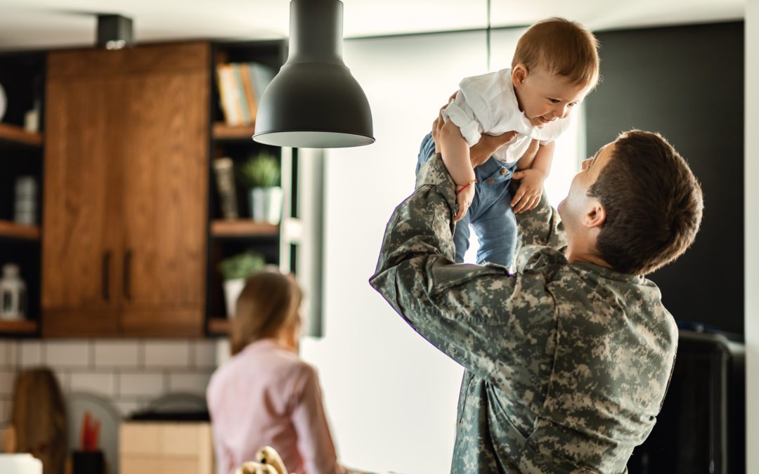 Subsidio revisado para familias de militares en transición a la vida civil