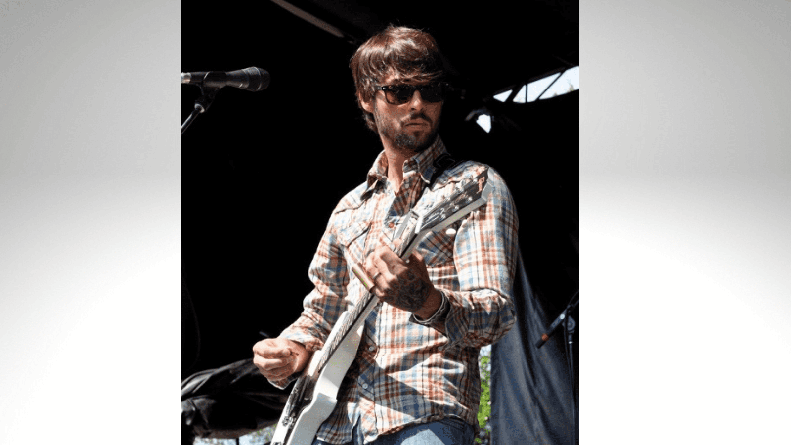 Ryan Bingham, live at the Fort Worth Stock Show and Rodeo | Image by Wikimedia