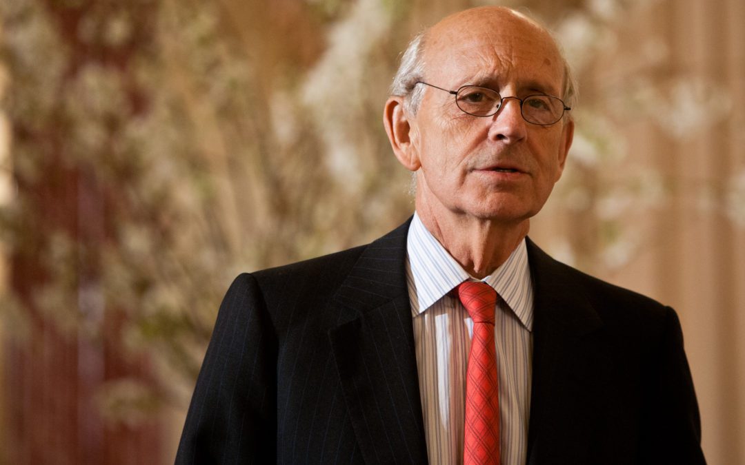 El juez de la Corte Suprema Stephen Breyer se jubilará este verano