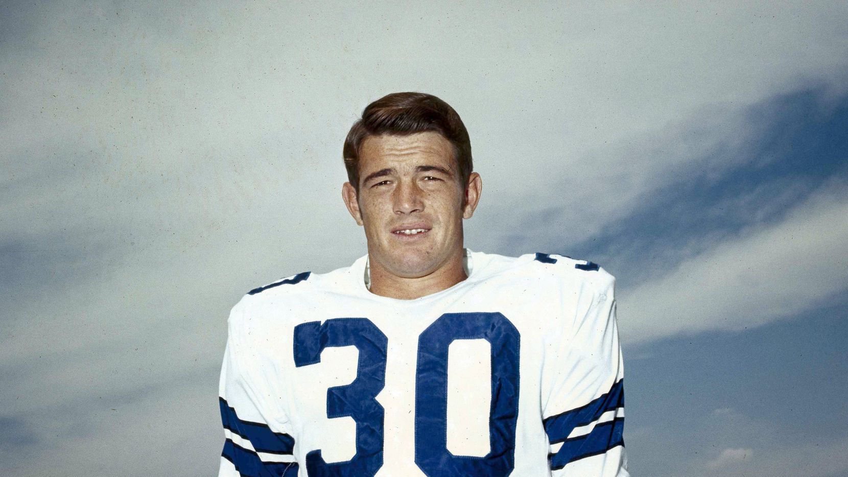 Honrando el legado del exjugador de los Dallas Cowboys Dan Reeves