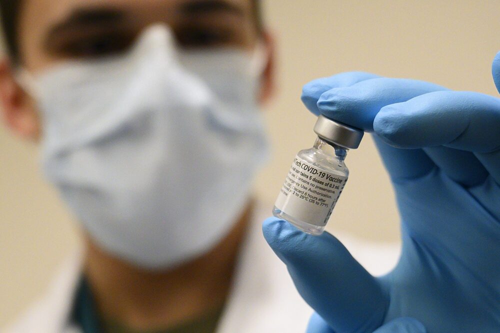 Proof of COVID-19 Vaccination Must Now be Presented at U.S. Borders