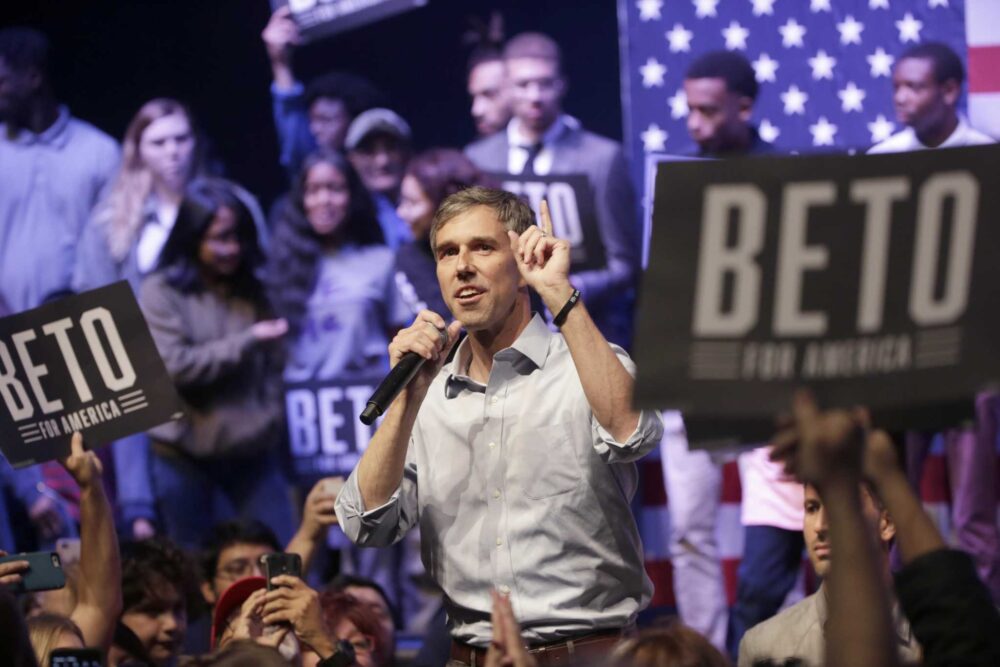 Texas Gov. Candidate Beto O’Rourke Campaigns in Thematic Texas Tour