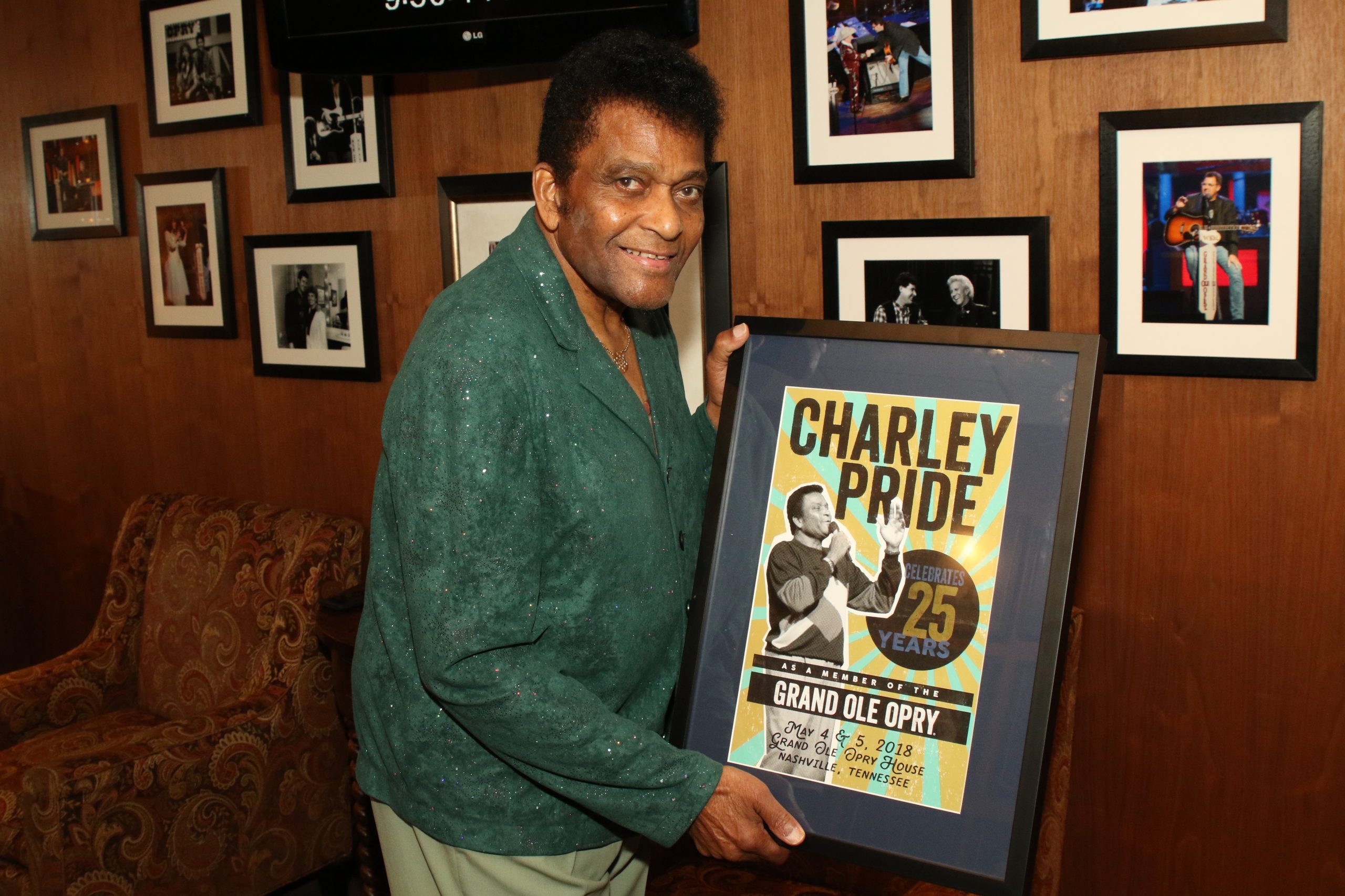Charley Pride Fellowship Offers Student-Intern Job Experience with Texas Rangers