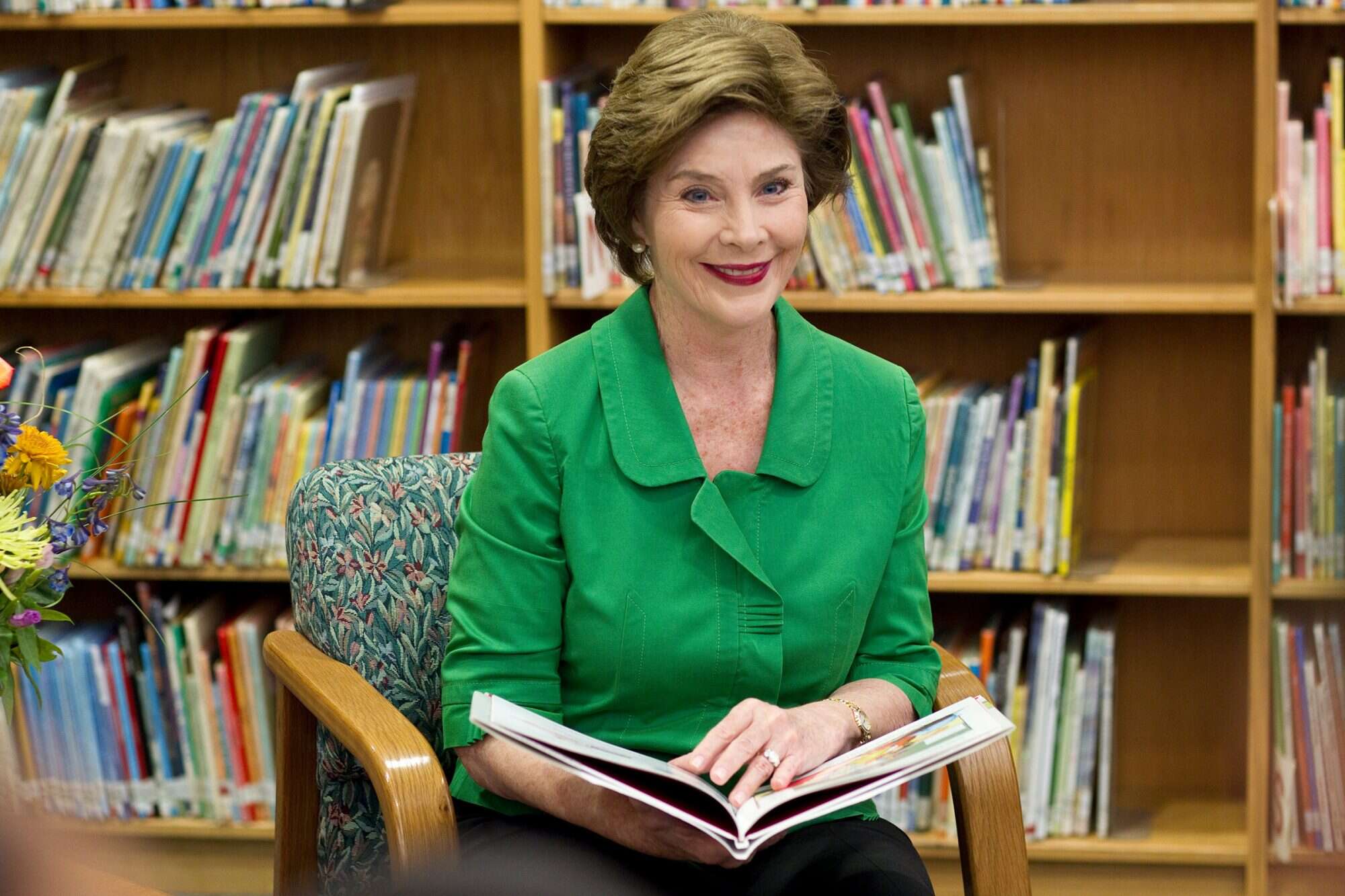 La ex primera dama publica su lista de lectura de invierno para niños