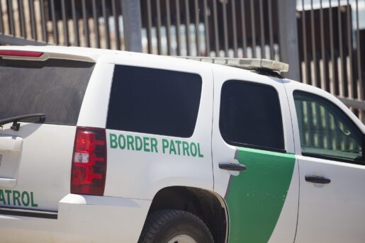 Dallas Man Pleads Guilty to Unlawful Migrants’ Transport, Assault of Officer