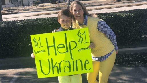 10-Year-Old Raises Money for Ukraine by Selling Lemonade