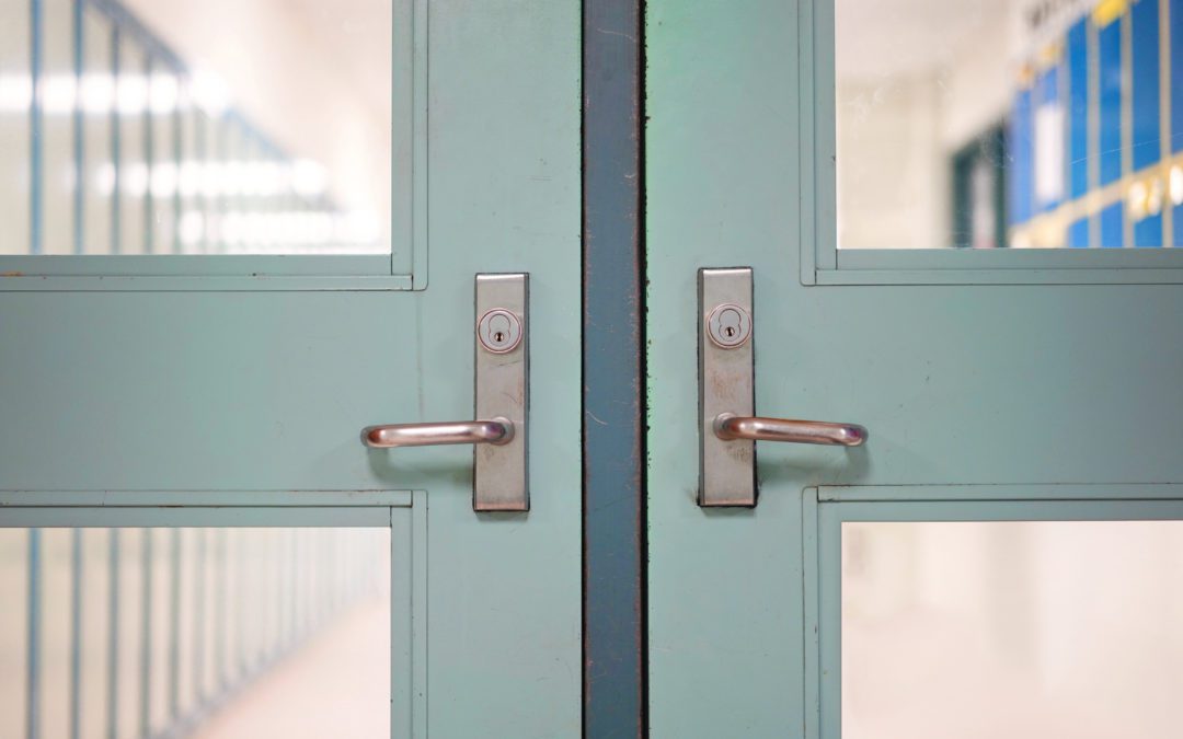 High School Locked Down Over Hostage Situation Misunderstanding
