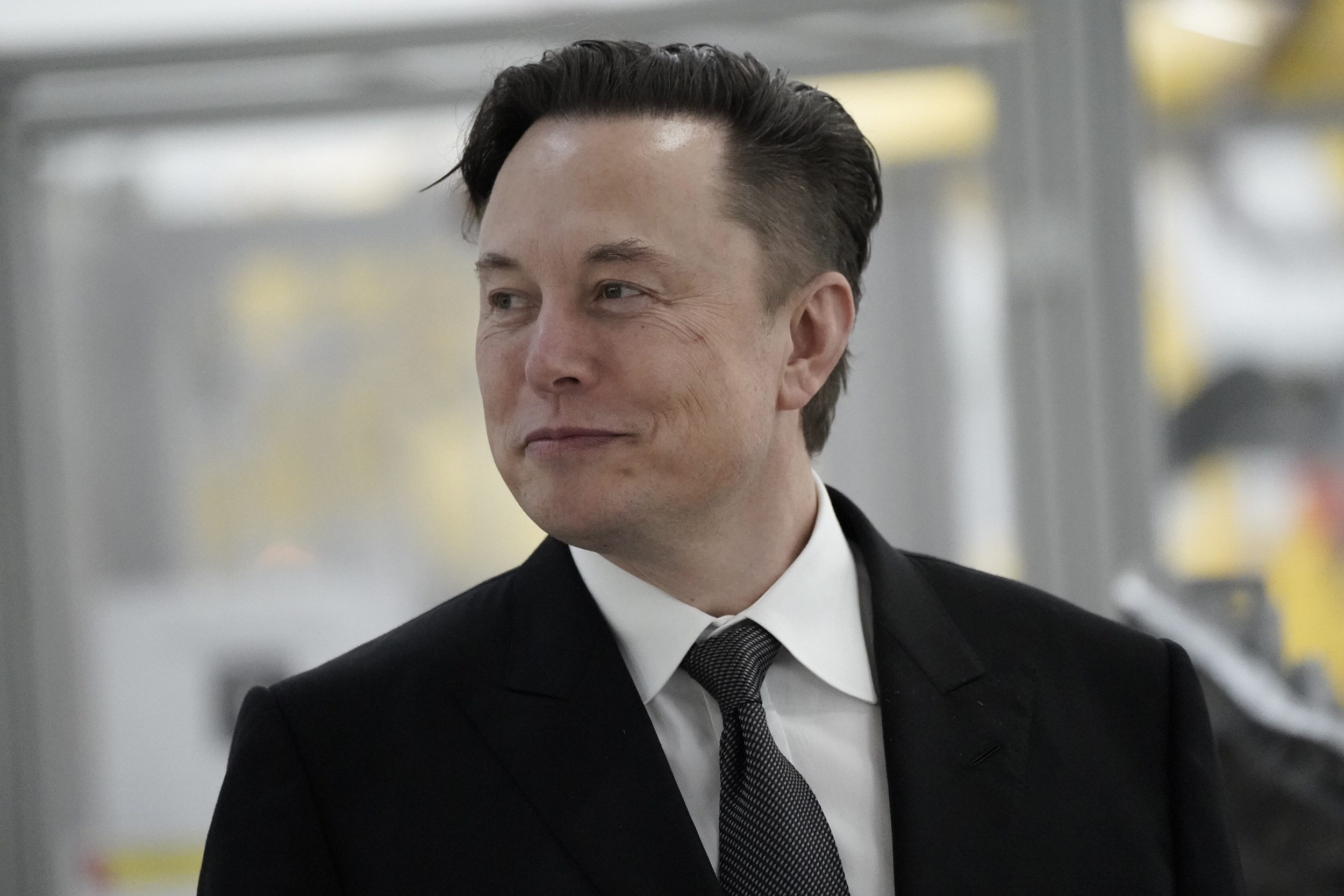 Elon Musk Secures Funding to Buy Twitter