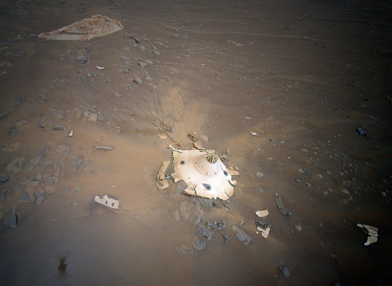 NASA’s Mars Helicopter Spots Landing Wreckage 