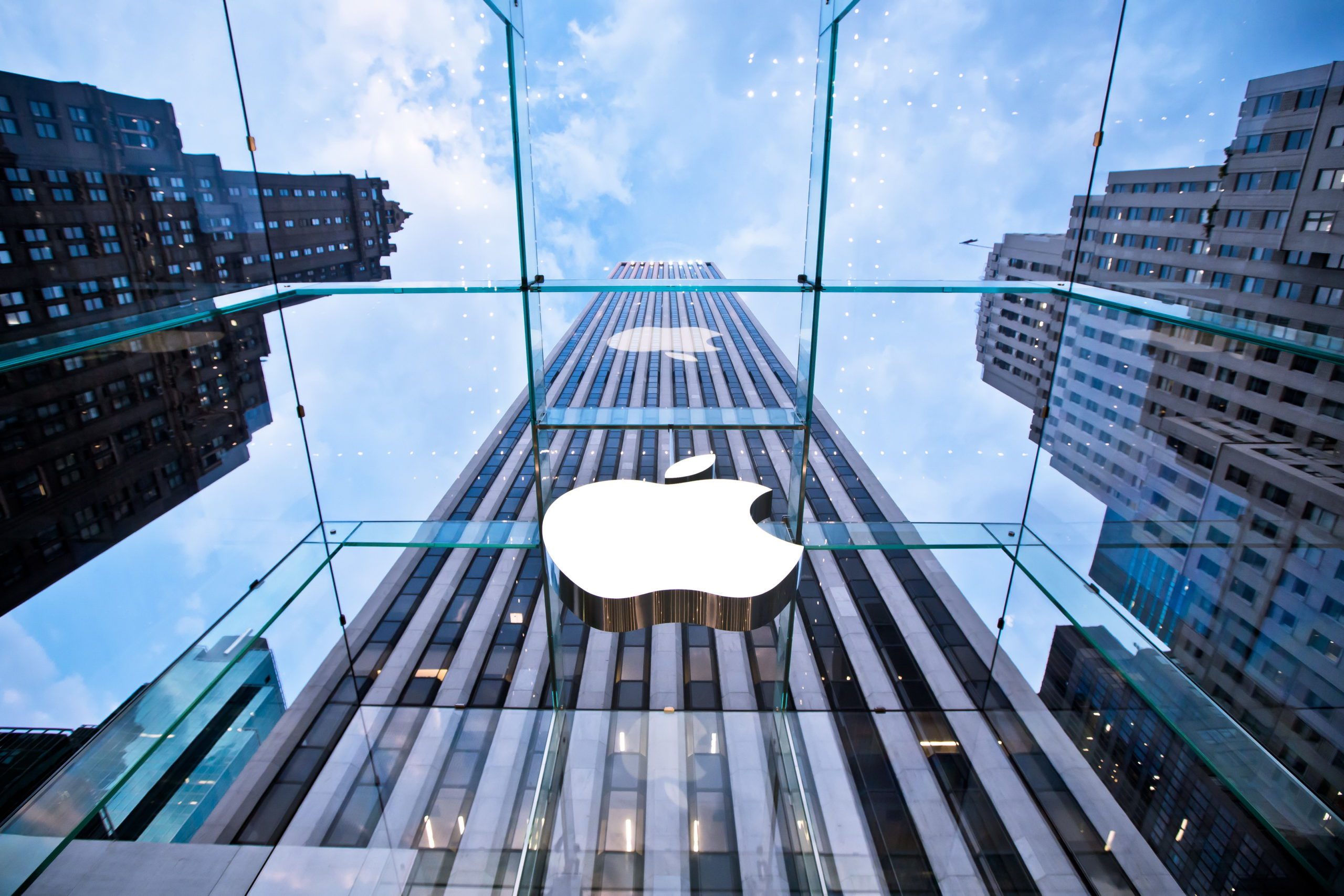 Apple store on Fifth Avenue in New York City. | Image from Shutterstock