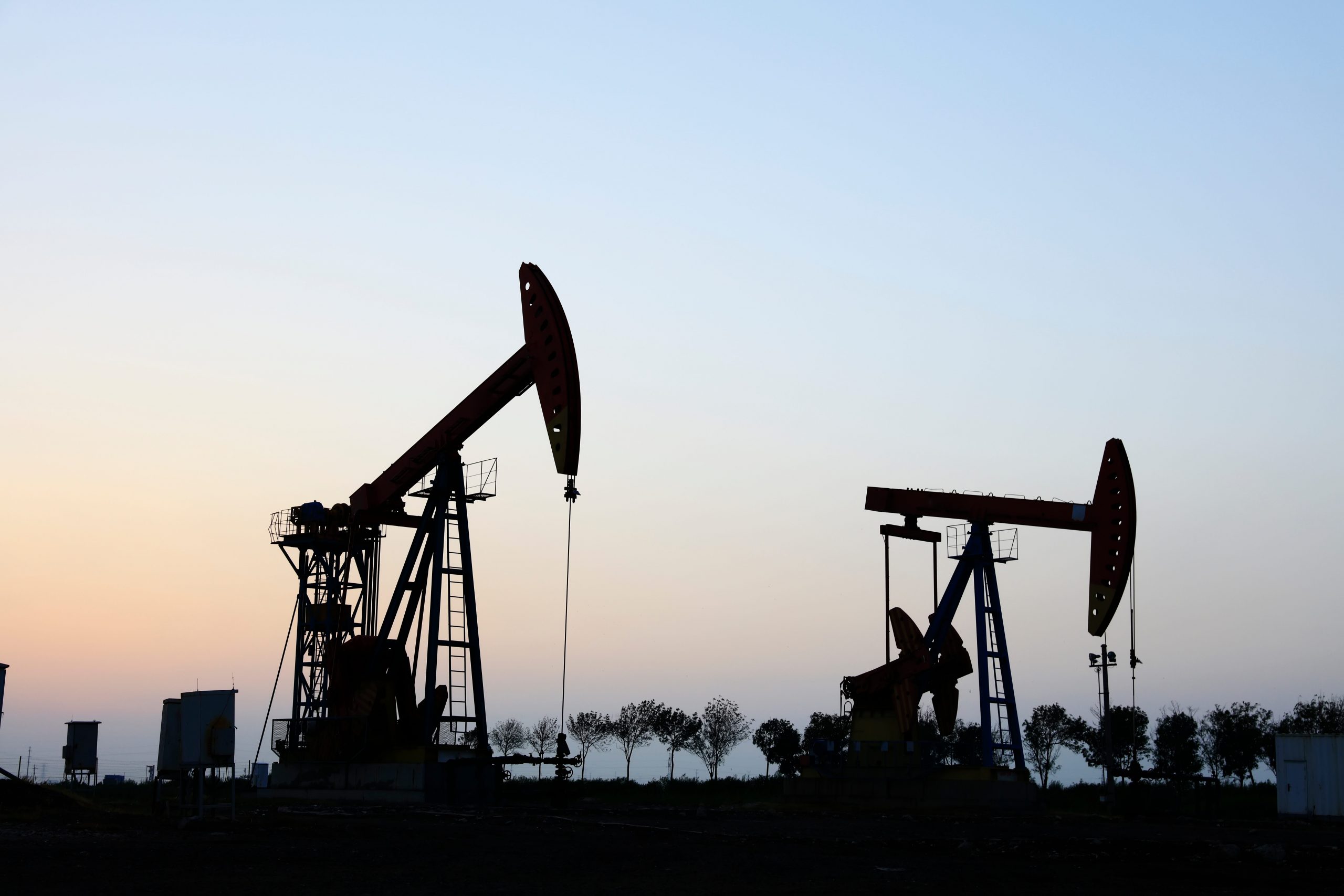 Productores de petróleo y gas en enfrentamiento de oferta y demanda