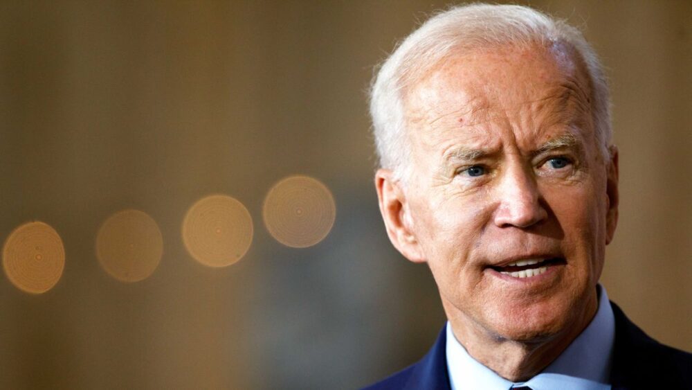 Federal Judge Blocks Biden Admin from Revoking Title 42