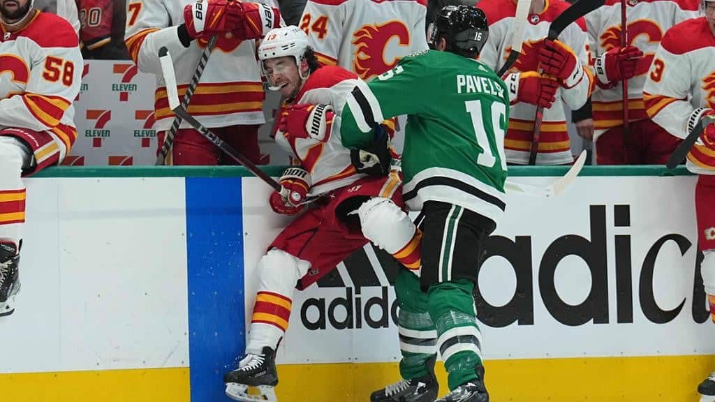 Stars Take 2-1 Lead Over Flames in Playoffs