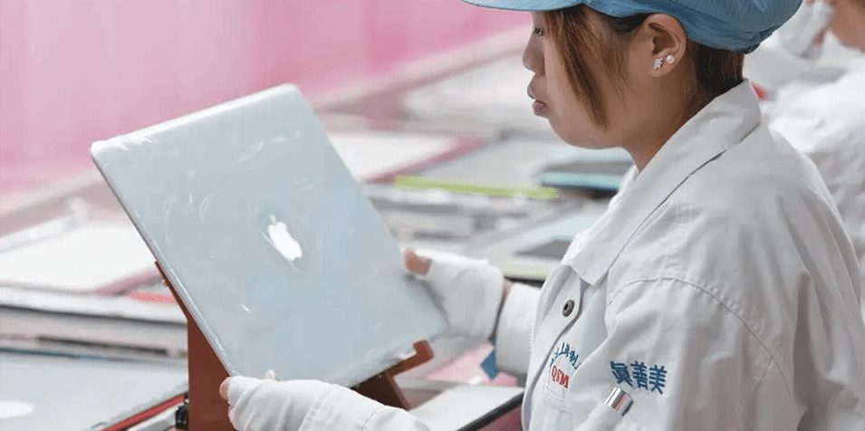 Apple moves iPad production