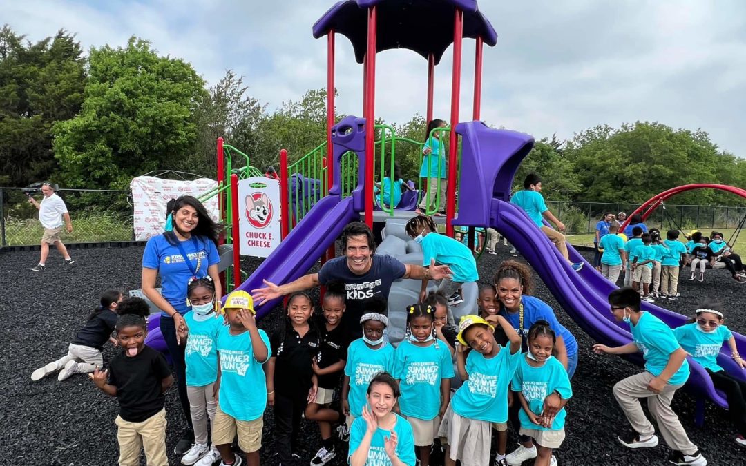 Dallas Elementary School Receives New Playground