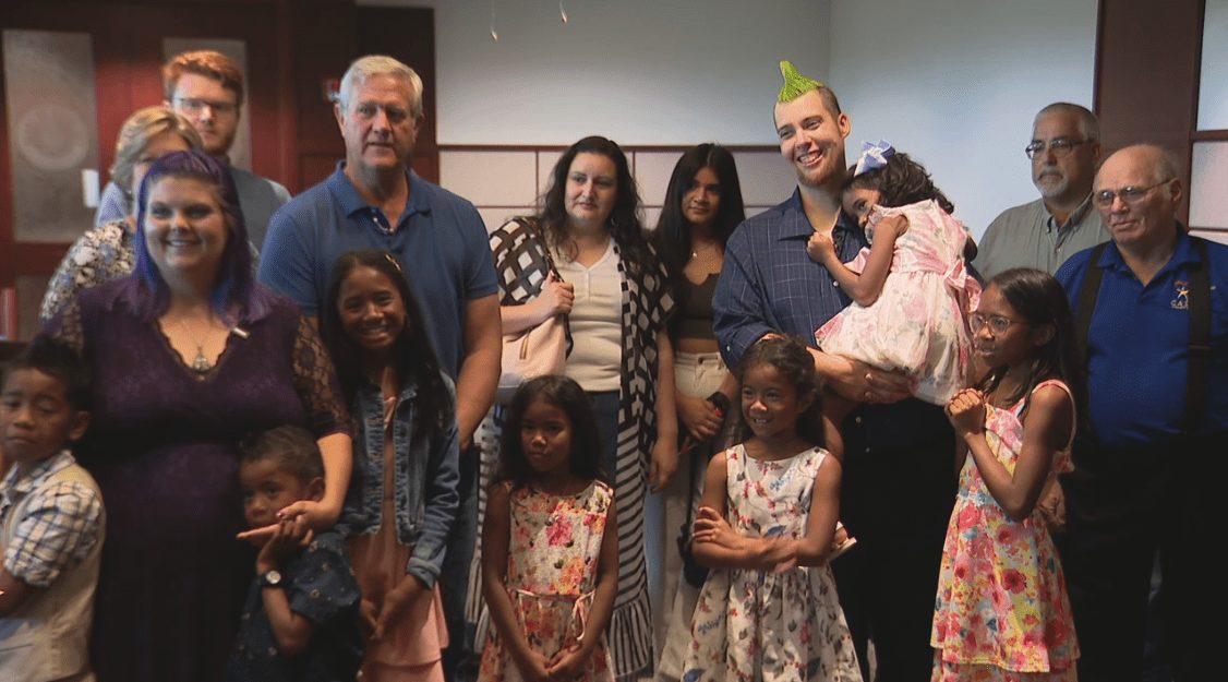 North Texas couple adopts 7 siblings