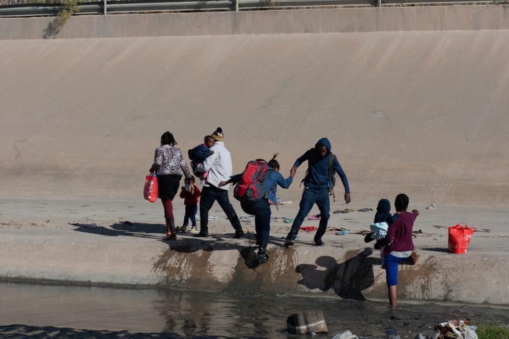 4,000 Border Crossings in Rio Grande Sector Over Weekend