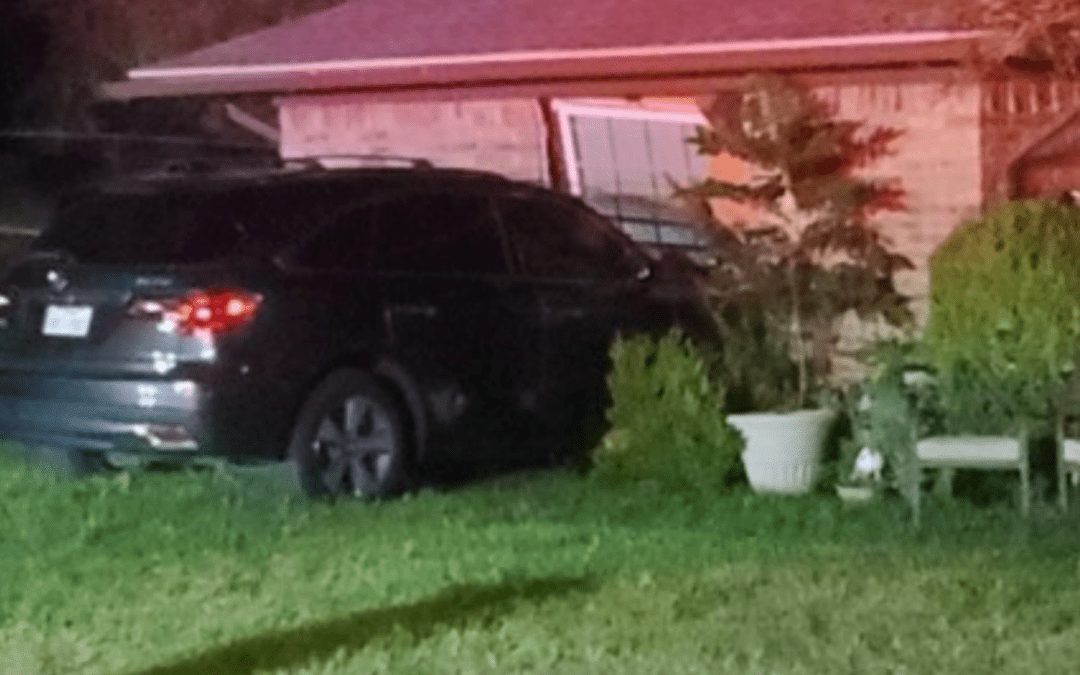 Gunshot Victim Crashes Car into Metroplex Home