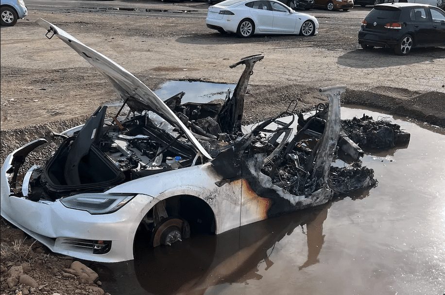 Tesla ‘Spotaneously Combusts’ in Junkyard