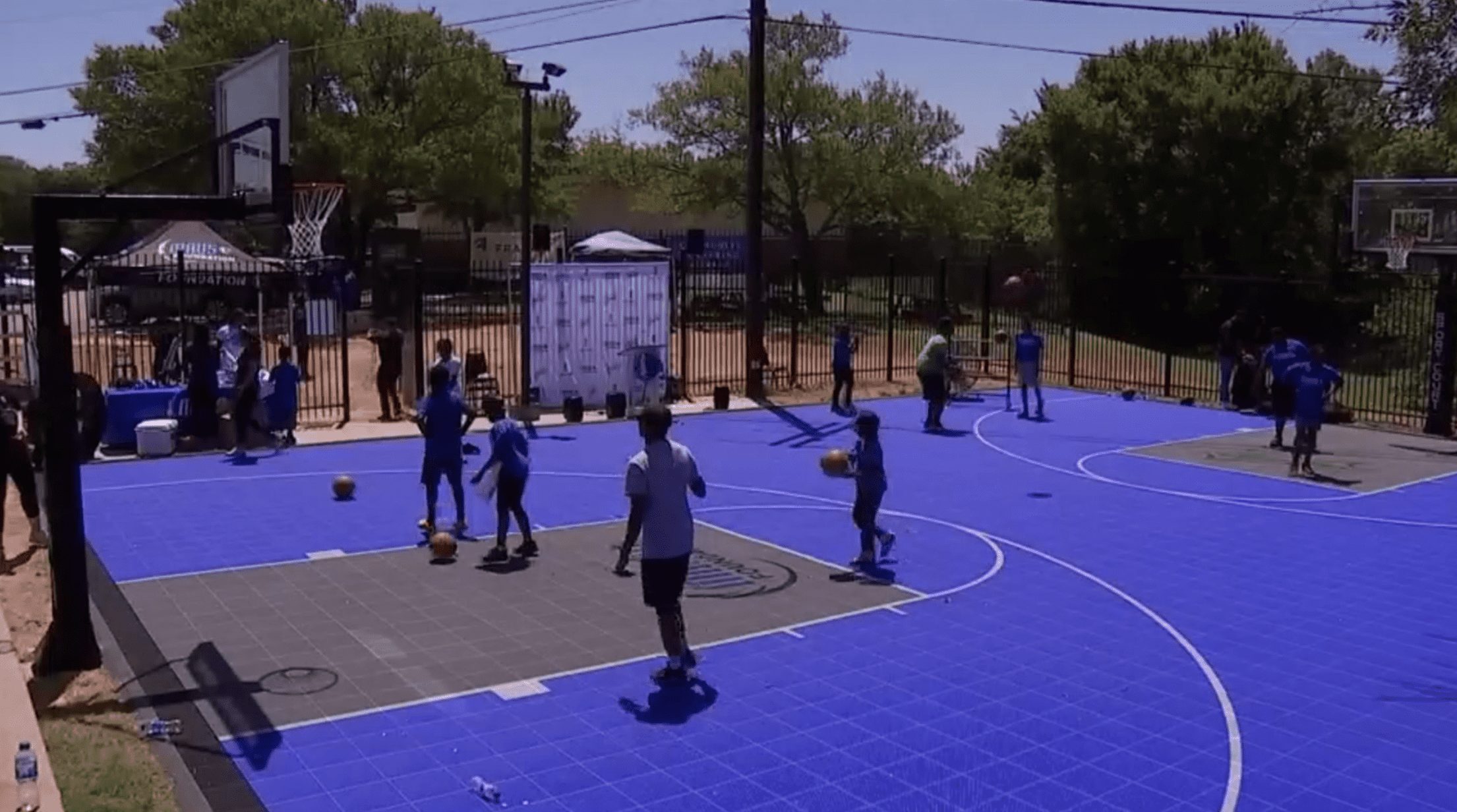 Dallas Mavericks Unveil New Local Basketball Court