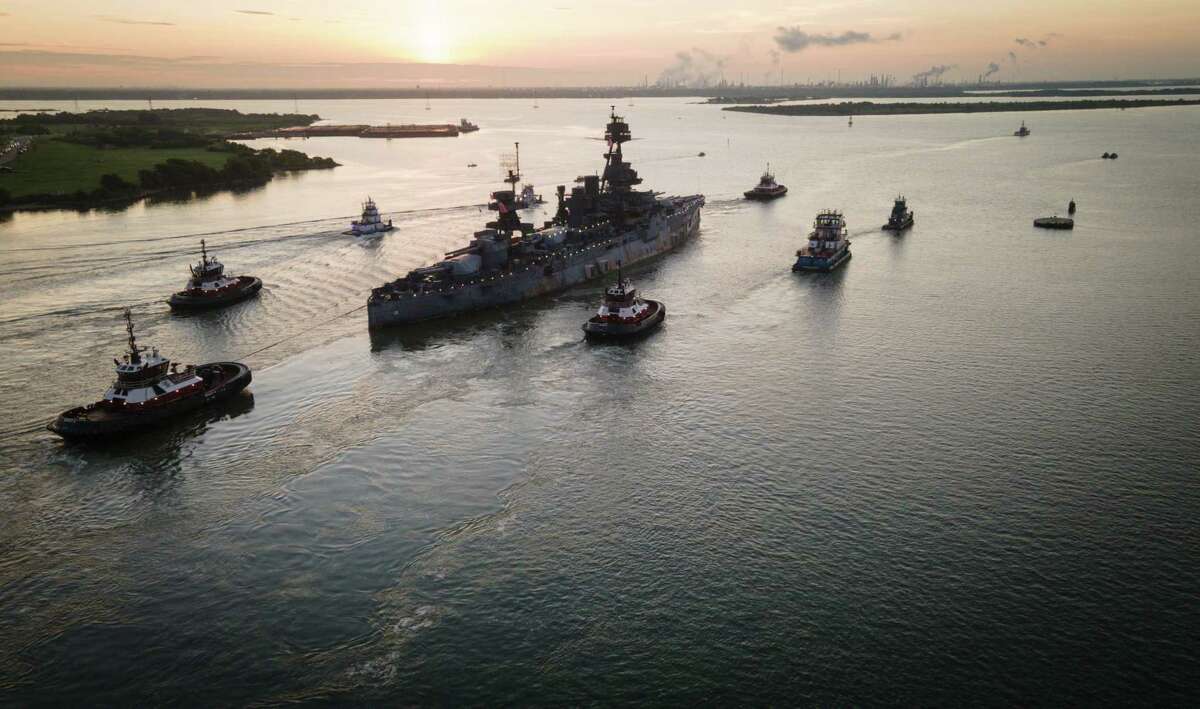 USS Texas Begins Hull Repair Project Journey