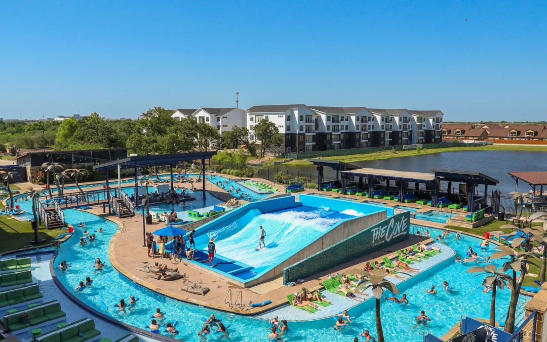 Customers Flood Texas Adults-Only Waterpark