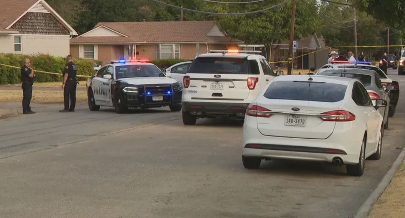 Woman Stabbed to Death Near Dallas Park