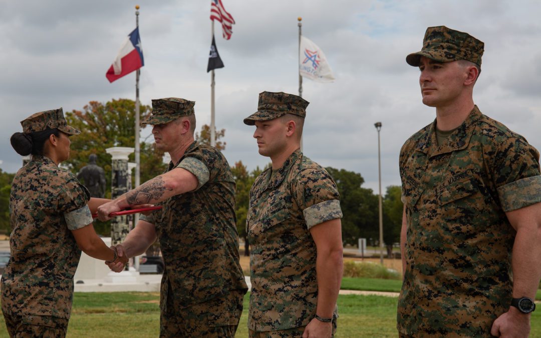Tres infantes de marina recibieron medallas por heroísmo desinteresado