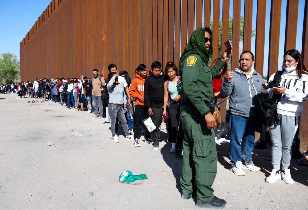 Border Patrol and Shelters in El Paso Overwhelmed
