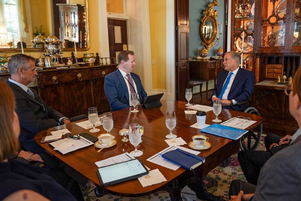 Governor Abbott Briefed by Energy Leaders