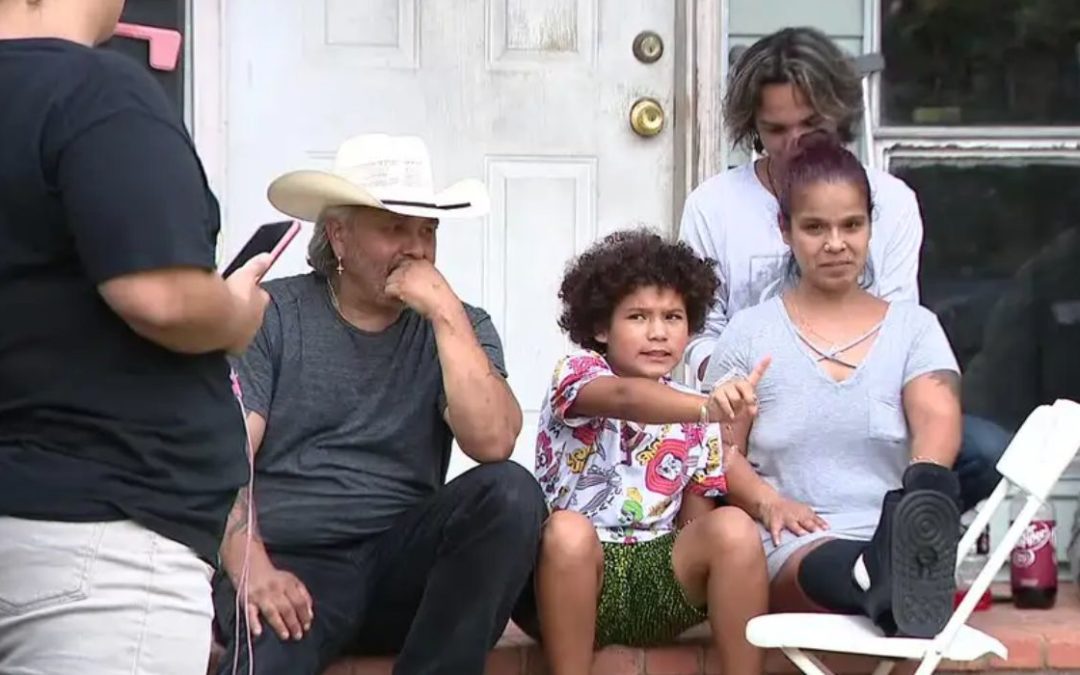 Familia del este de Dallas sobrevive tiroteo desde un auto en movimiento