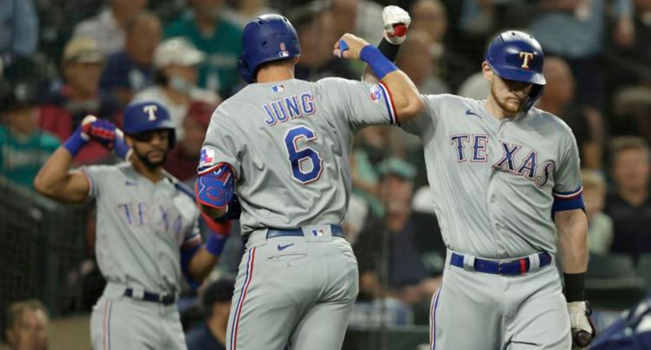Jung and Rangers Relievers Beat Mariners 5-0