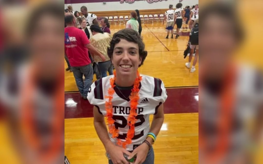 Texas Community ‘Goes Blue’ for Injured Football Player