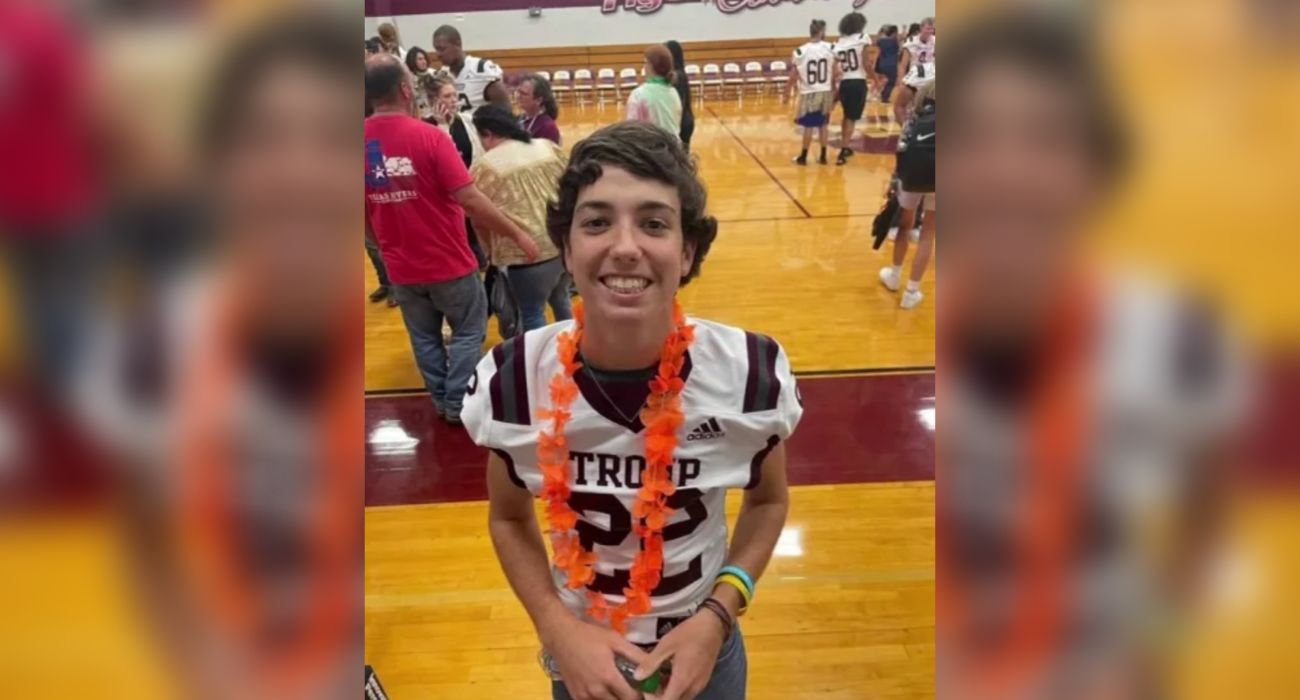 Texas Community 'Goes Blue' for Injured Football Player